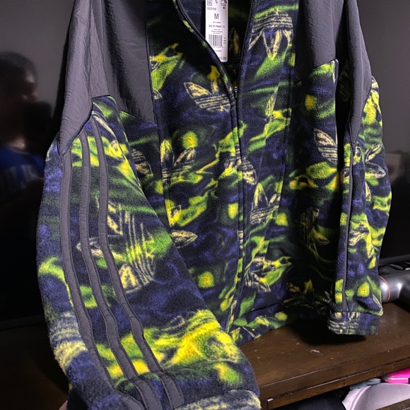 Brand New Men’s Adidas Big Trefoild Printed Polar - Picture 14 of 14